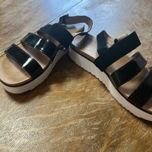 Women's UGG sandals